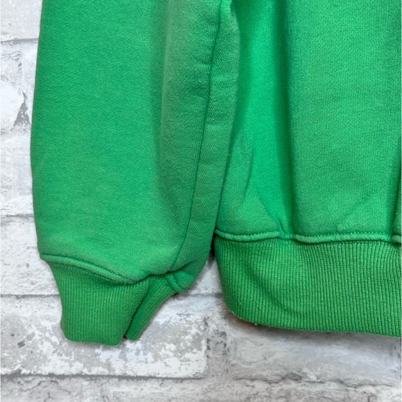 Keith Haring x Cotton On Sweatshirt Hoodie Size Medium Logo Dancing Earth Green - Picture 9 of 10